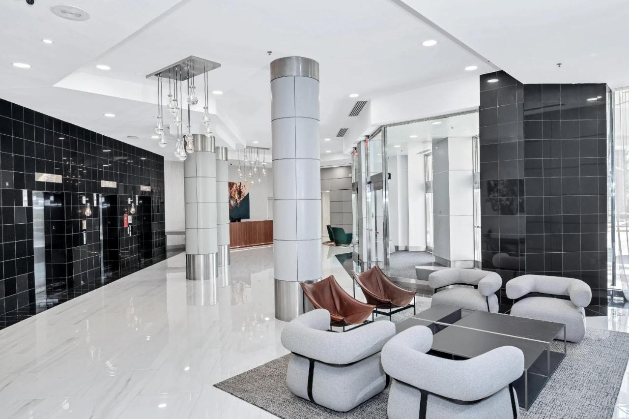 Modern & Charming Apt With Rooftop @Pentagon City Arlington Exteriör bild